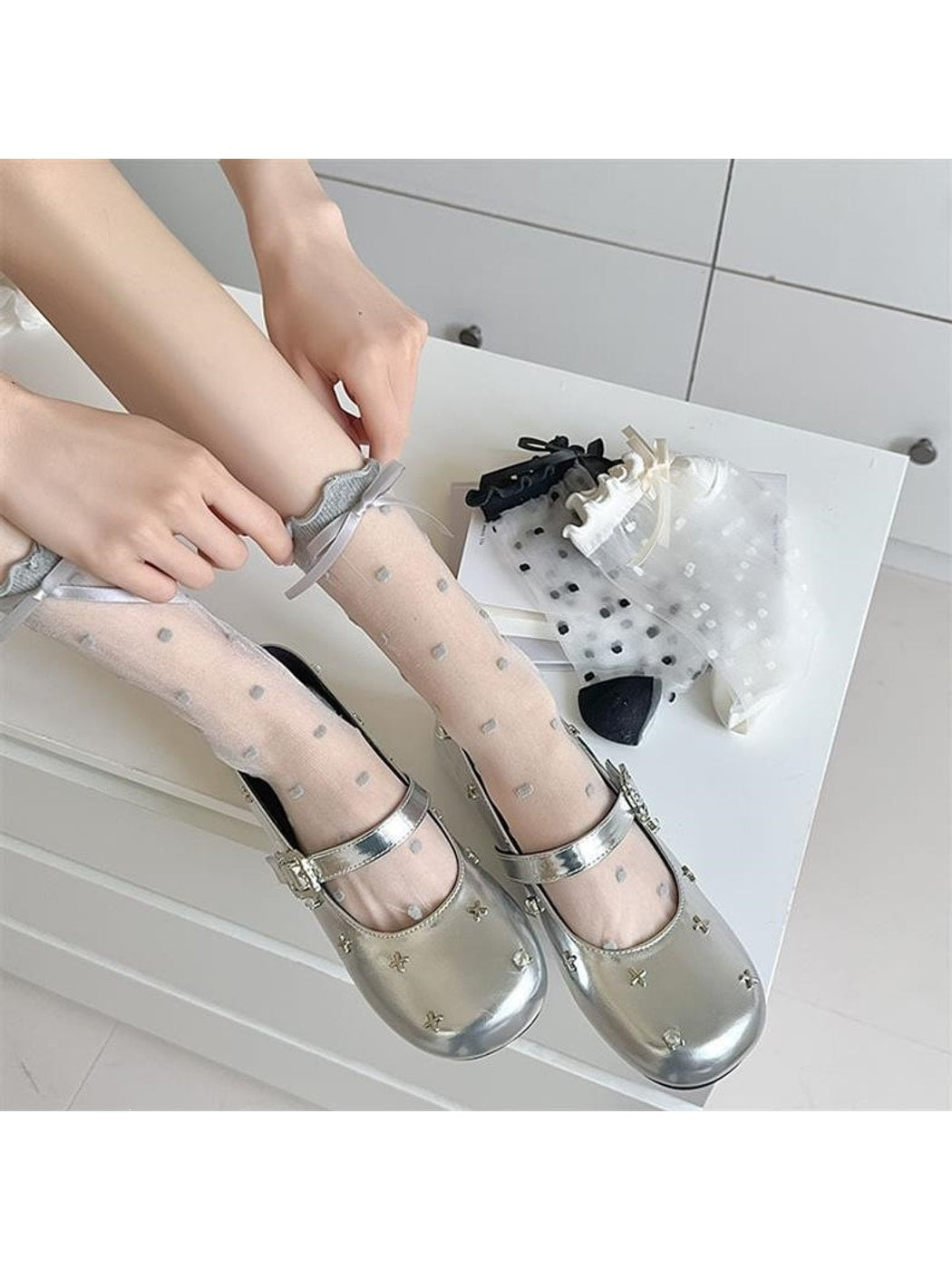 Rufia - Sweet Bow Detail Sheer Socks