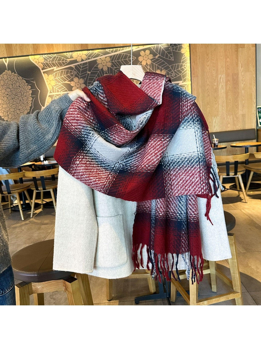 Scarvii - Bold Plaid Fringed Winter Scarf