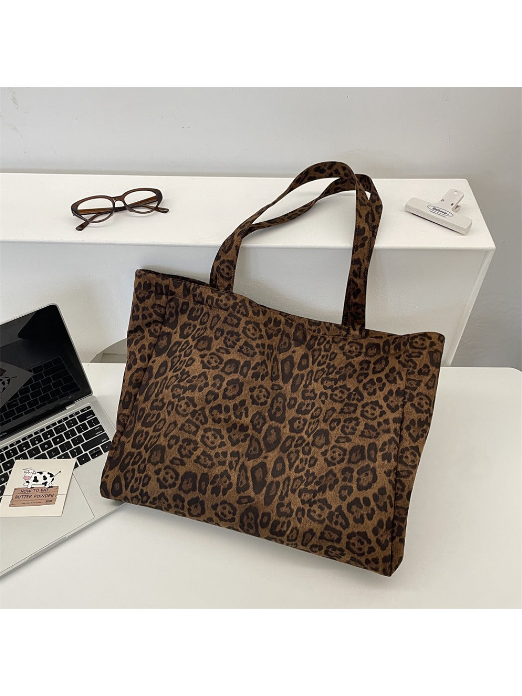 Cosbai - Women's Shoulder Bag with Leopard Print