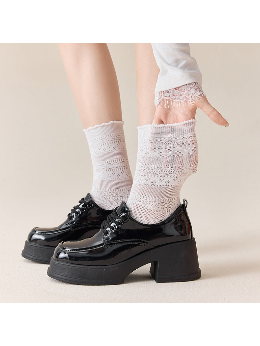 Rufia - Romantic Lace Knit Crew Socks product image 2