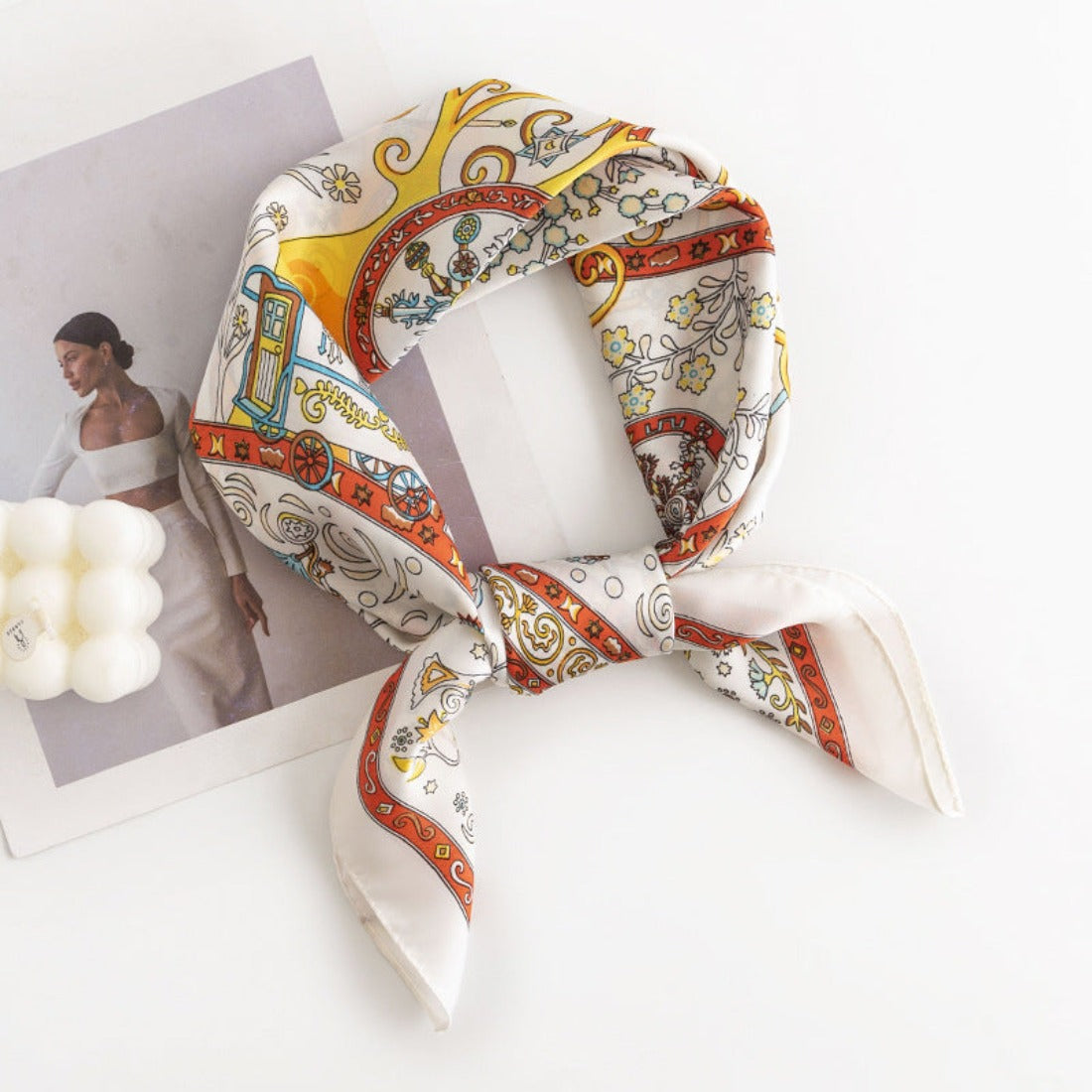 Scarvii - Vintage Pattern Square Scarf
