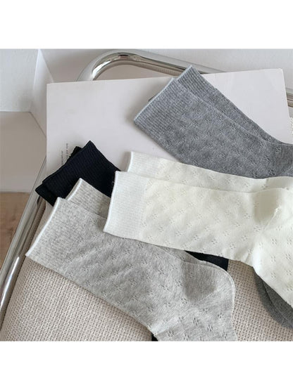 Rufia - Minimalist Clover Openwork Detail Crew Socks