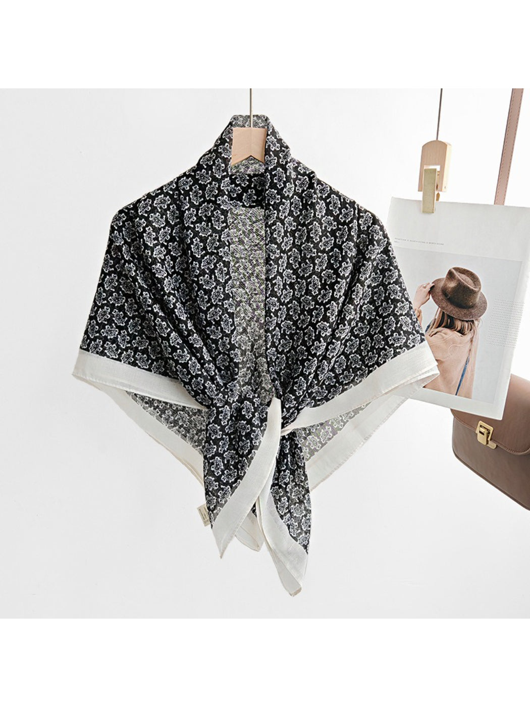 Scarvii Delicate Floral Print Scarf