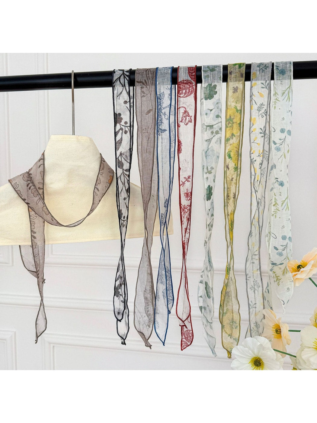 Scarvii - Chic Plant Print Ribbon Style Narrow Scarf
