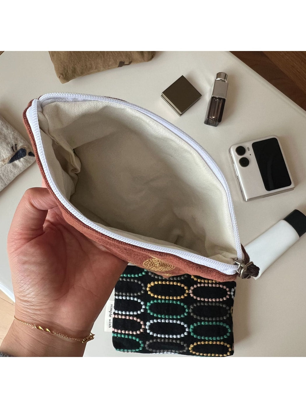 Cosbai - Retro Embroidered Rectangular Zip Pouch
