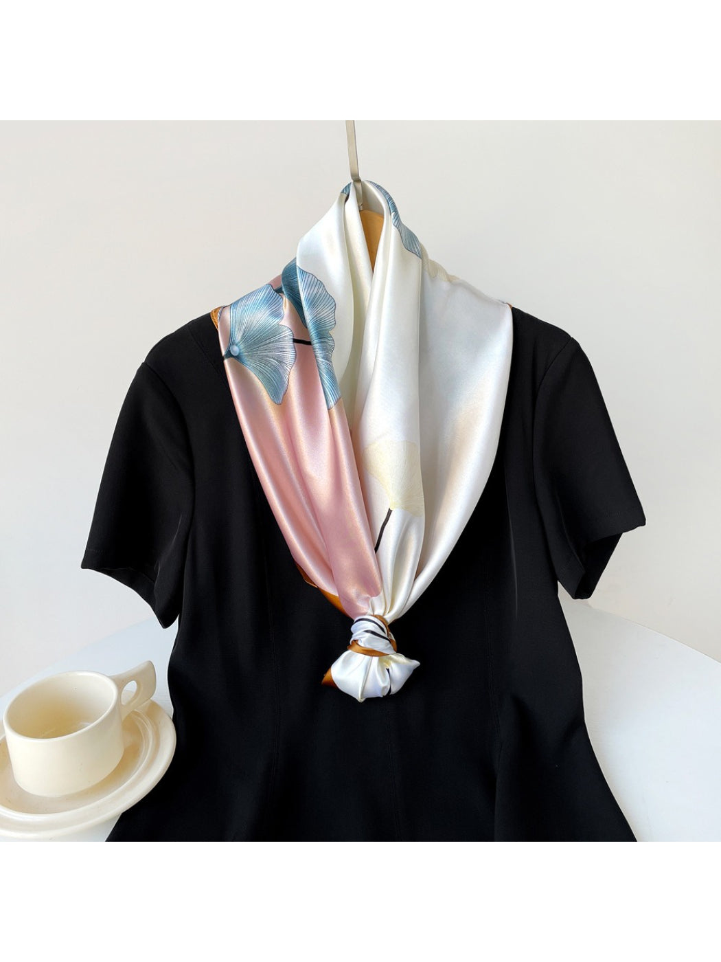 Scarvii - Ginkgo Leaf Art Print Square Scarf