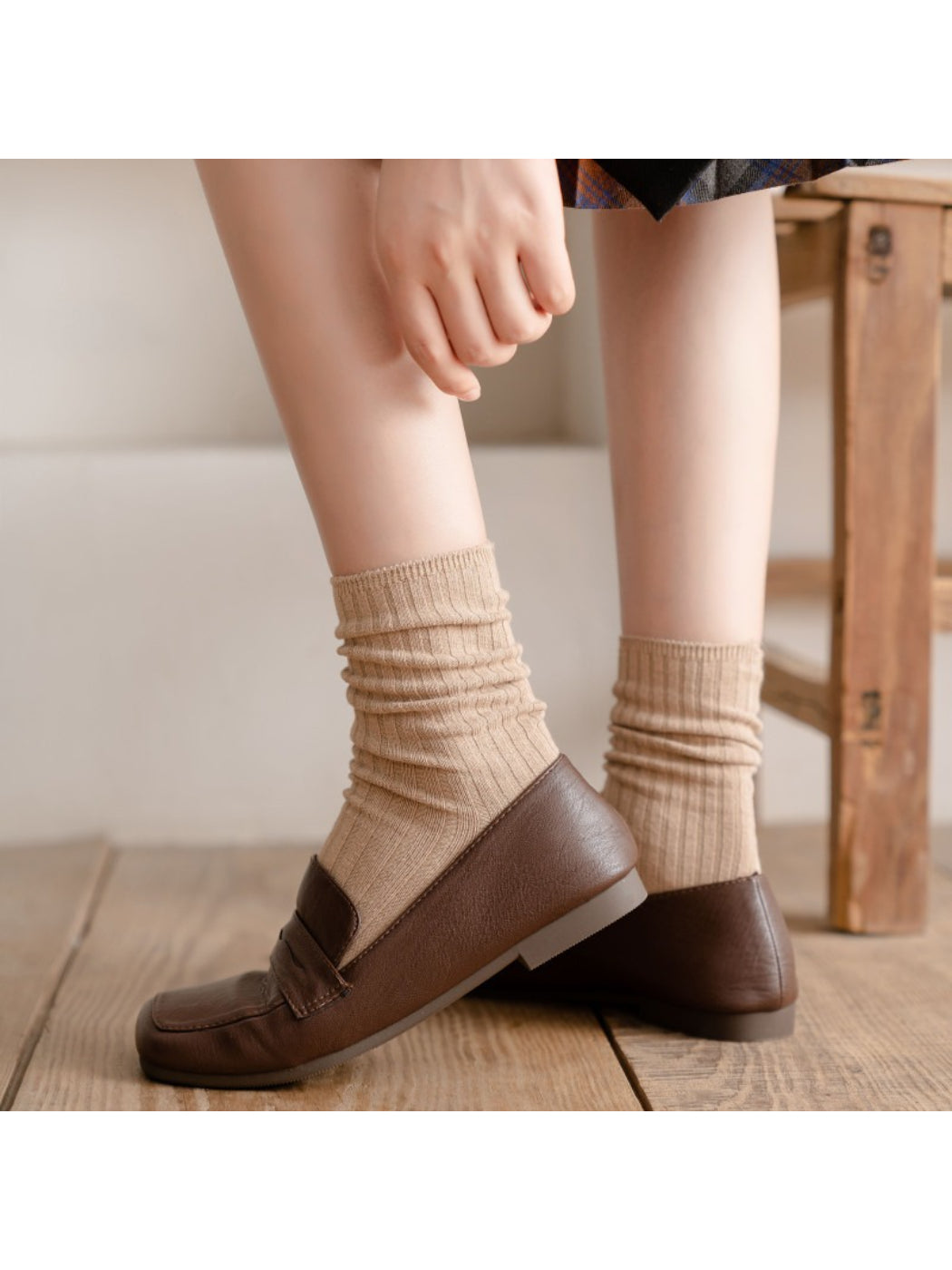 Rufia - Classic Ribbed Mid-Calf Crew Socks product image 1