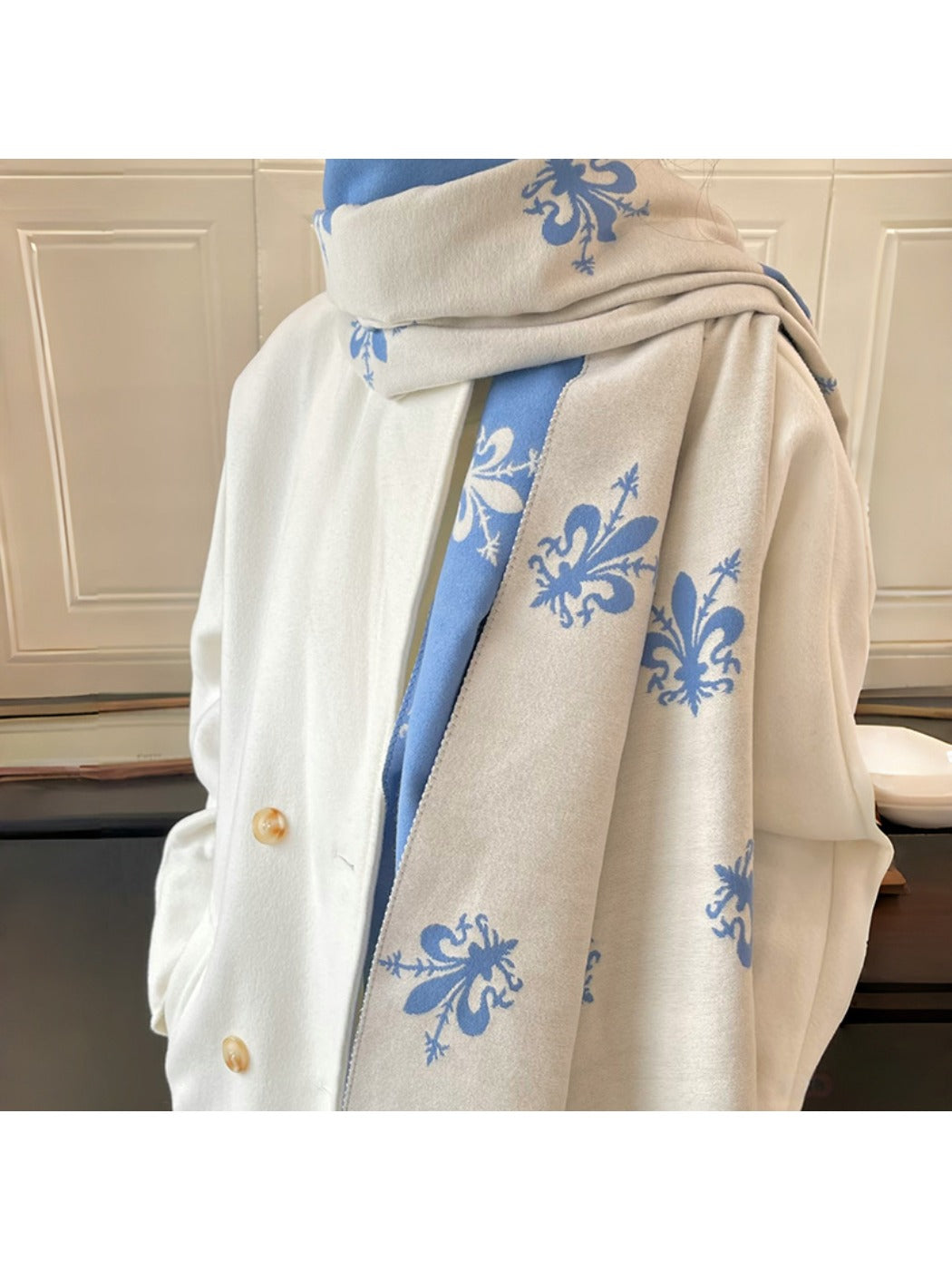 Scarvii – Floral Print Fringe Scarf & Wrap