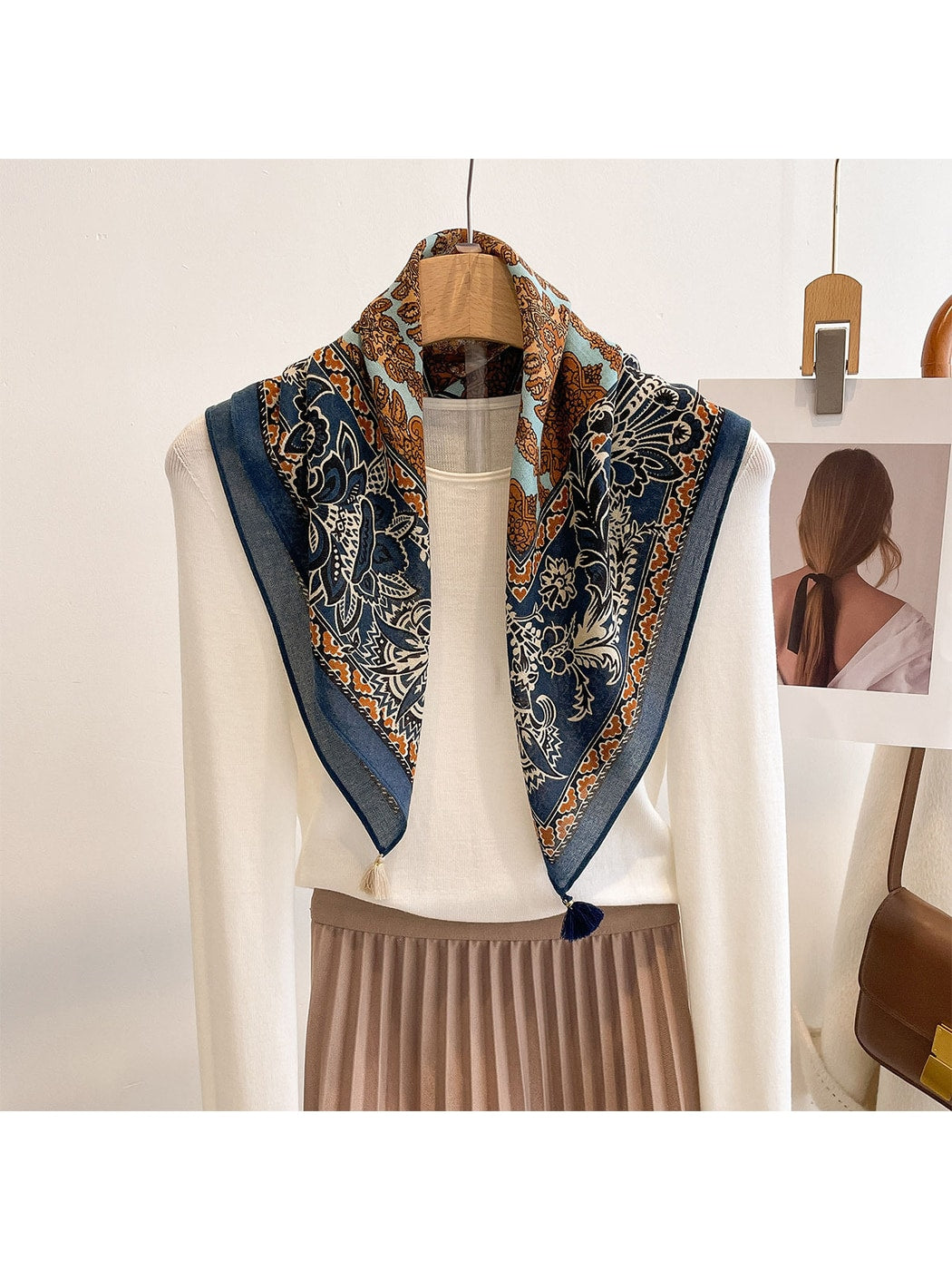 Scarvii - Navy Retro Floral Print Tassel Square Scarf