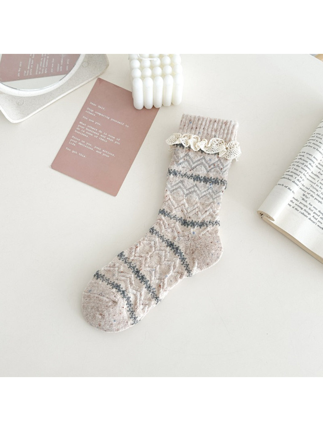 Rufia - Lace Trim Cozy Pattern Crew Socks