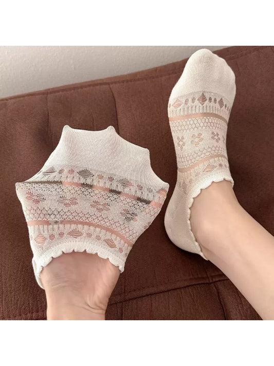 Rufia - Scalloped Cuff Casual Low Ankle Socks