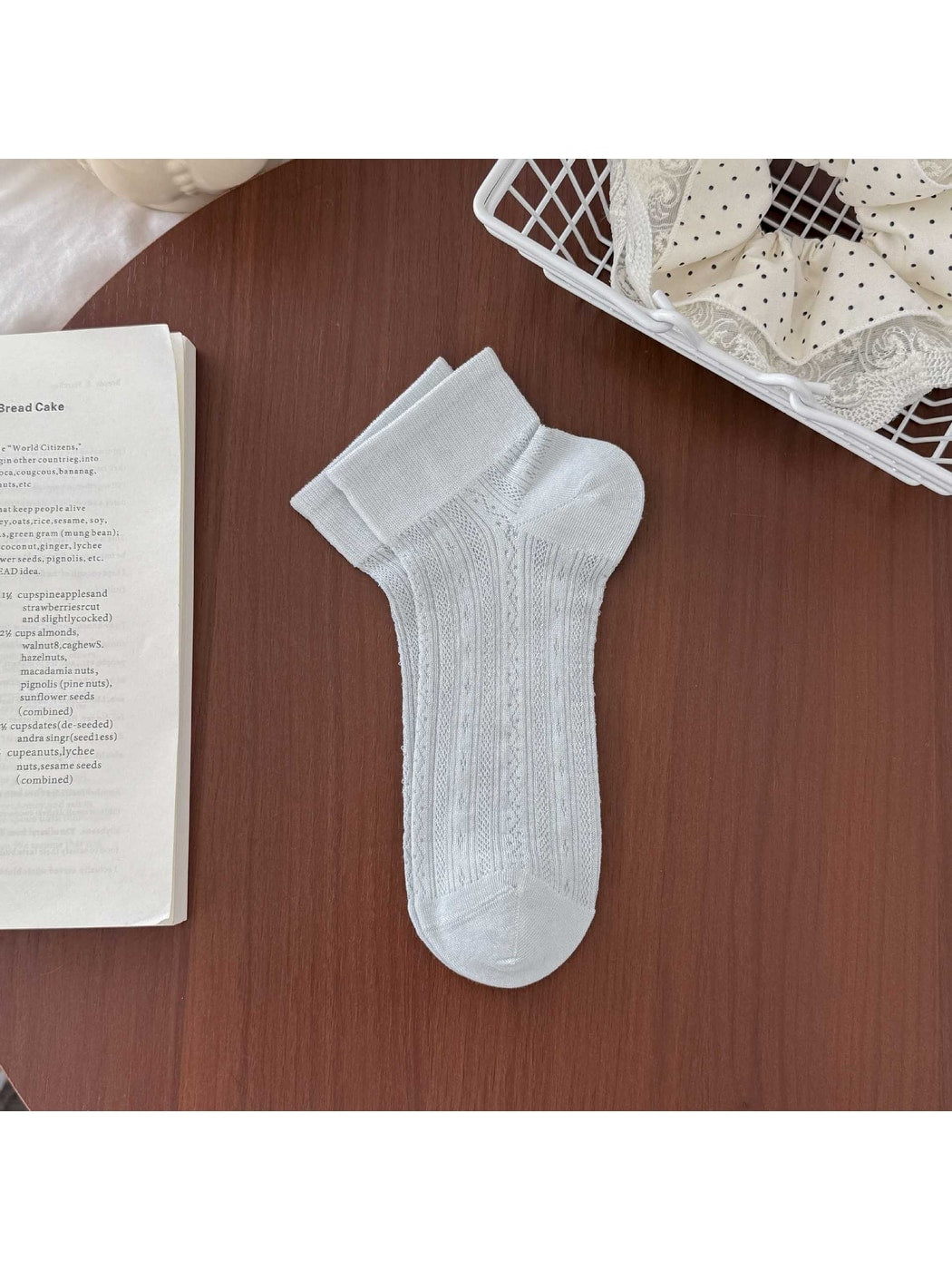 Rufia - Elegant Solid Color Openwork Ankle Socks