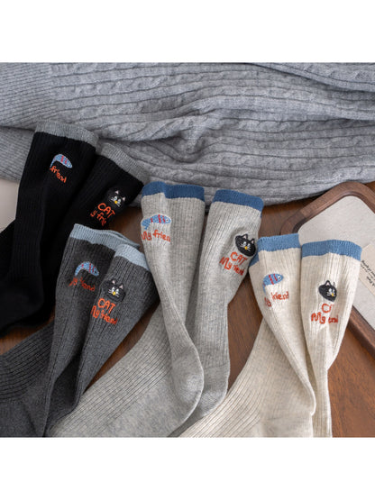 Rufia – Color-Block Cat & Fish Embroidery Socks