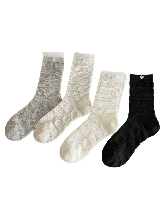 Rufia - Sweet Lace Edge Solid Color Crew Socks