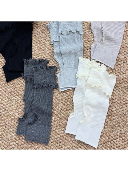 Rufia - Ruffle Edge Ribbed Crew Socks