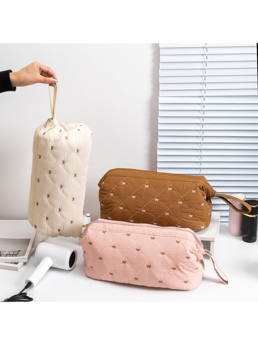Cosbai - Quilted Bow Detail Hair Dryer Storage Bag