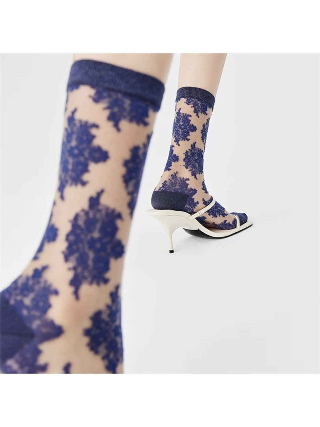 Rufia - Flocked Floral Crew Socks