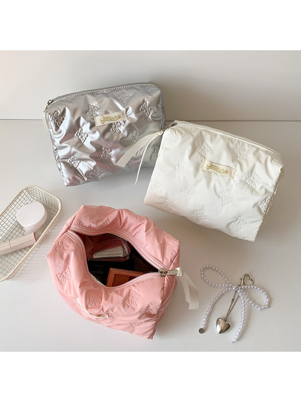 Cosbai - Minimal Embossed Storage Makeup Bag