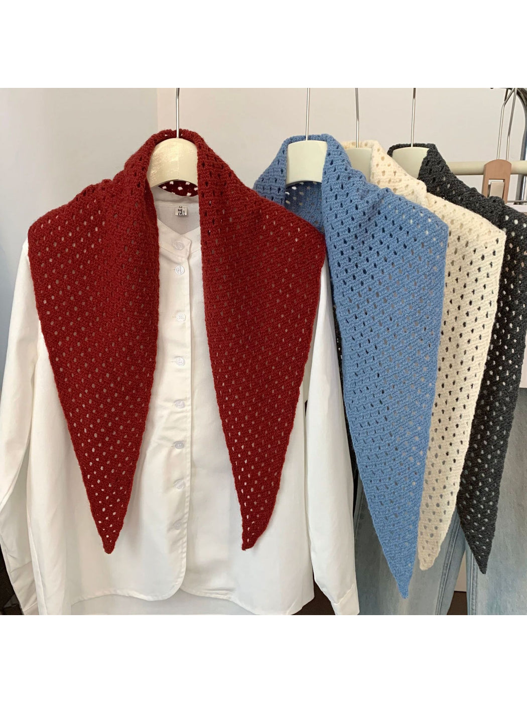 Scarvii - Mesh Knit Triangle Scarf