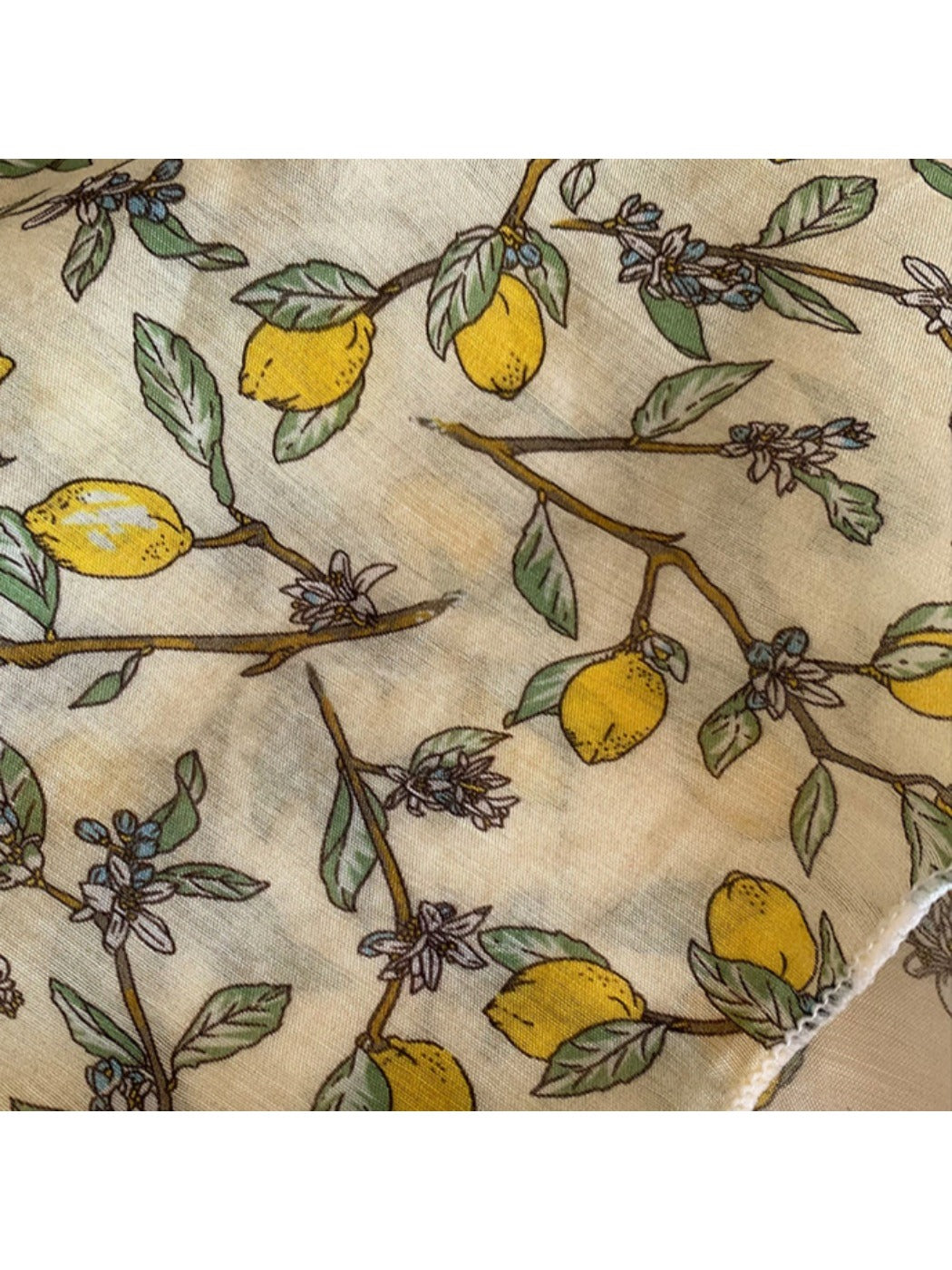 Scarvii - Fresh Style Floral Printed Triangle Scarf - Light & Airy