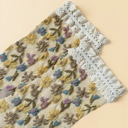 Rufia - Lace-Trim Vintage Floral Relief Socks