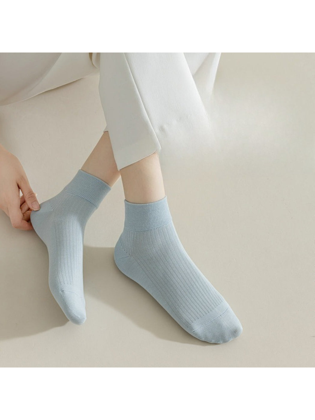 Rufia - Essential Solid Color Crew Socks product image 2