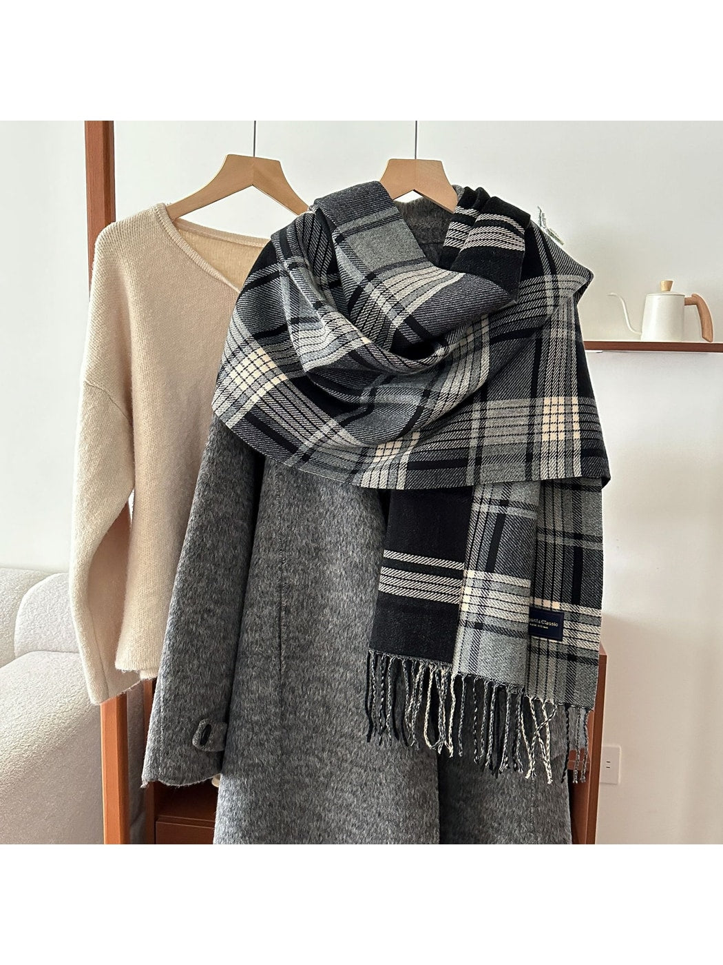 Scarvii - Mixed-Scale Plaid Fringed Scarf