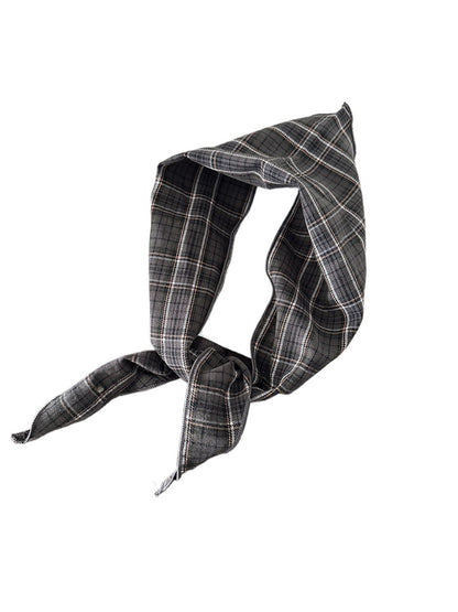 Scarvii - Retro Plaid Triangle Scarf