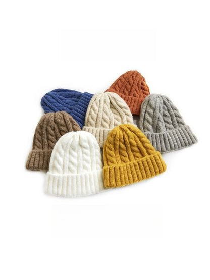 Haila - Unisex Classic Cable Knitted Beanie