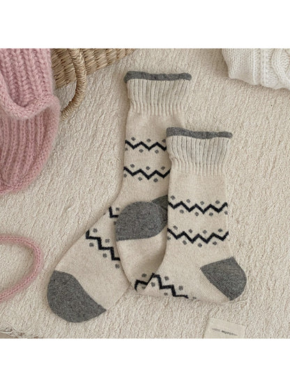 Rufia - Soft Wave Pattern Crew Socks