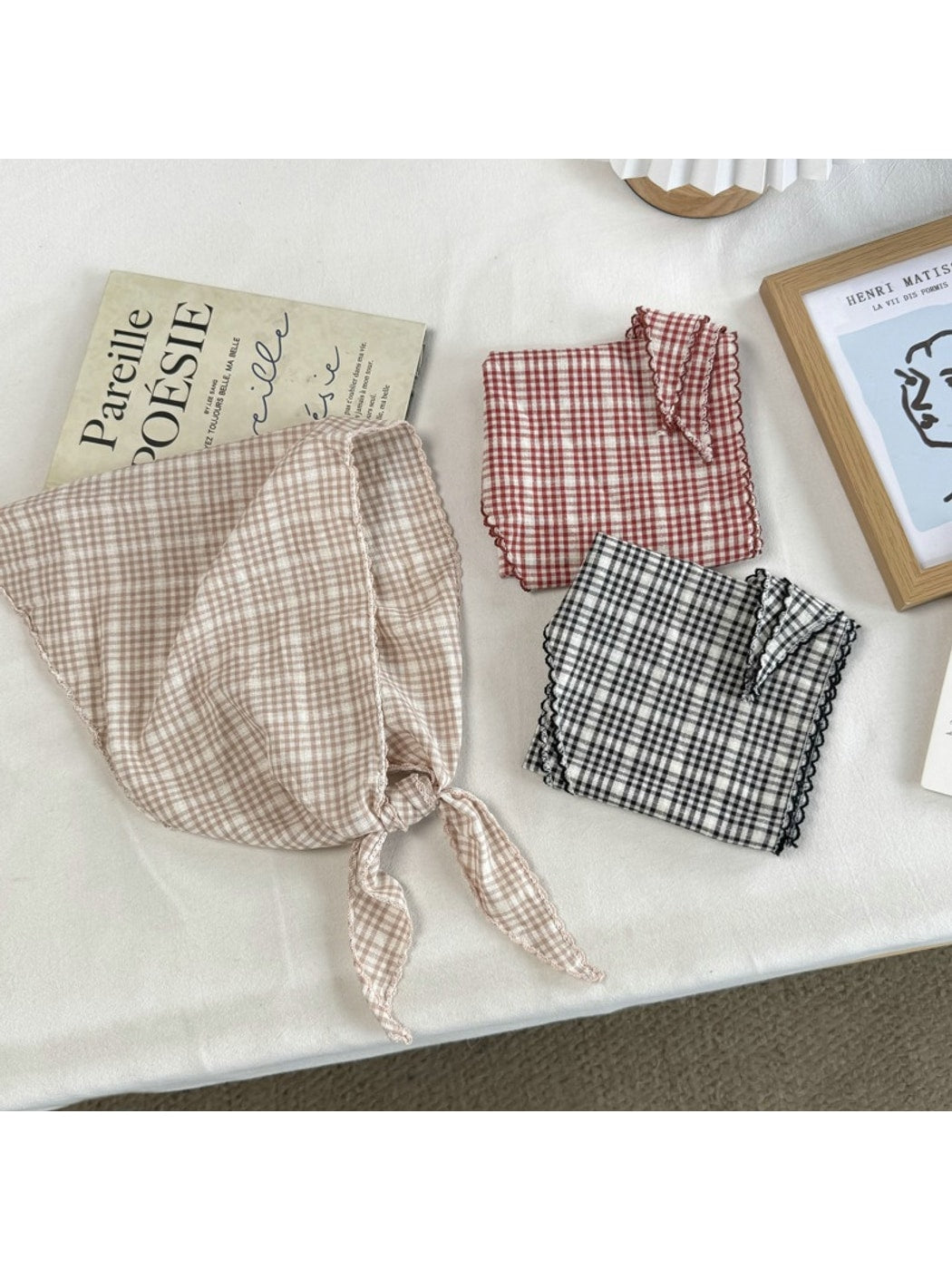 Scarvii - Simple Plaid Fashion Triangle Scarf