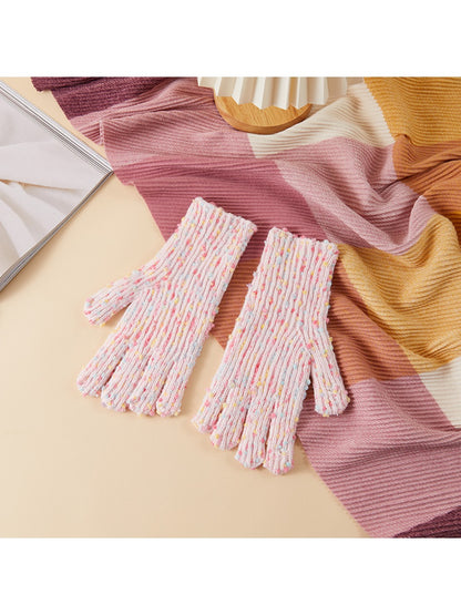 Gloving – Touchscreen Knitted Gloves with Colorful Dots