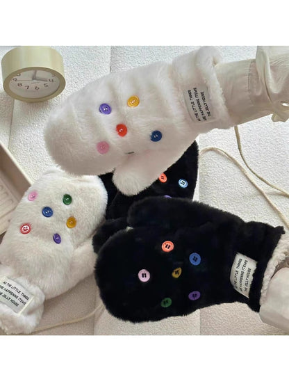 Gloving - Cute Button Detail Plush Winter Mittens
