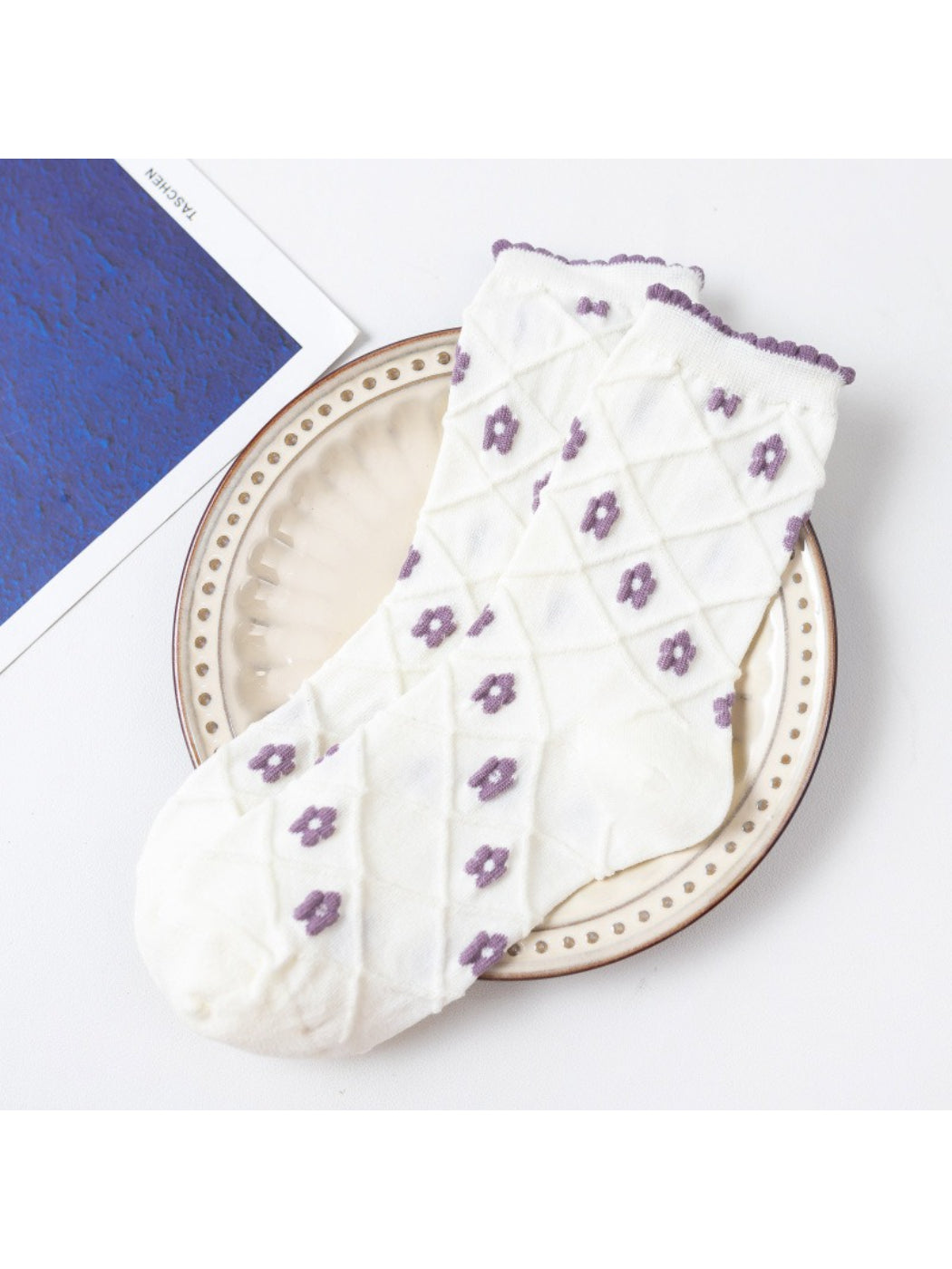 Rufia - Sweet Floral Textured Crew Socks product image 4