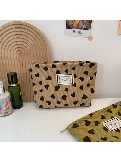 Cosbai - Heart Pattern Everyday Cosmetic Pouch
