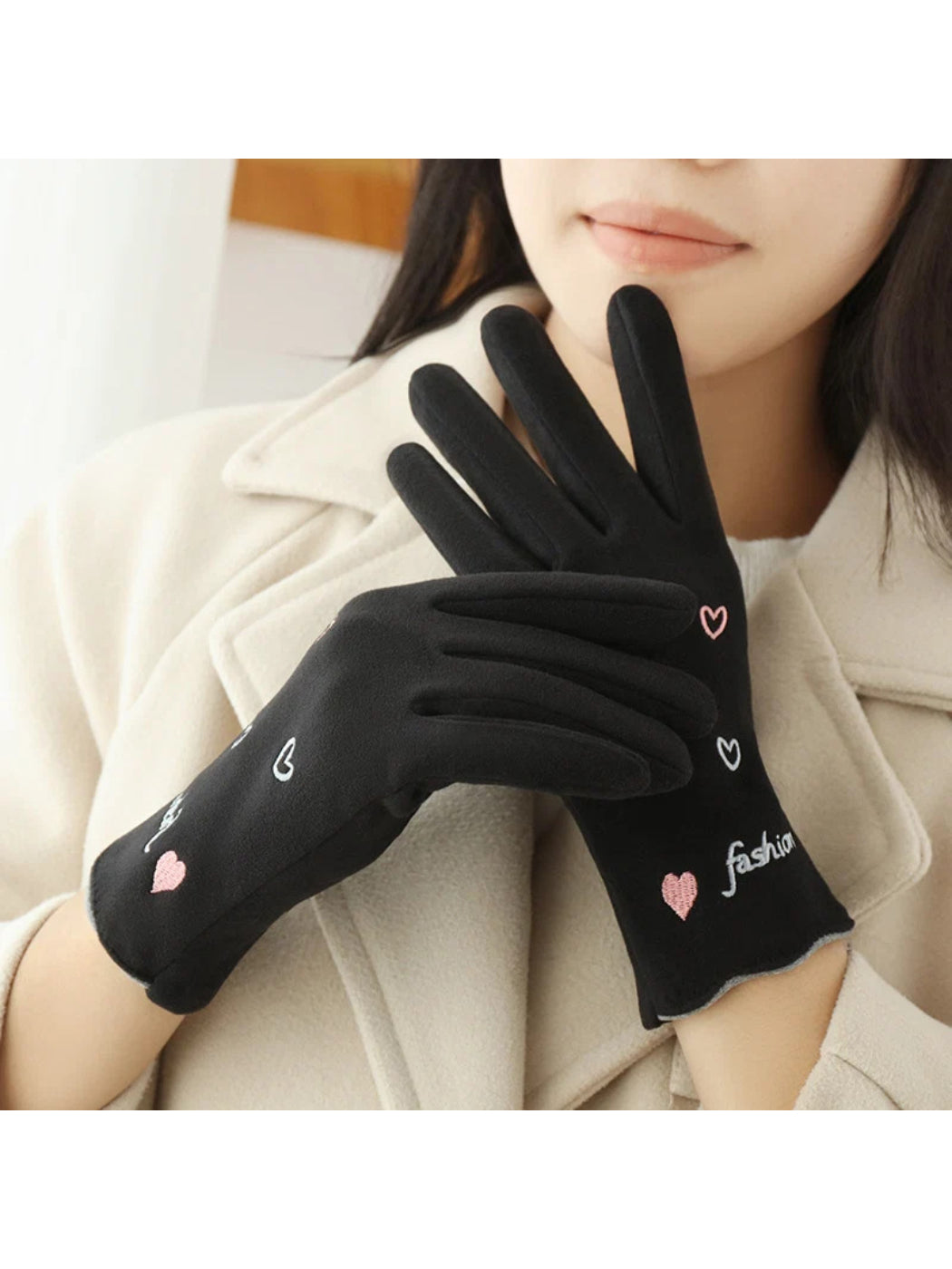 Gloving - Embroidered Heart Soft Knit Gloves