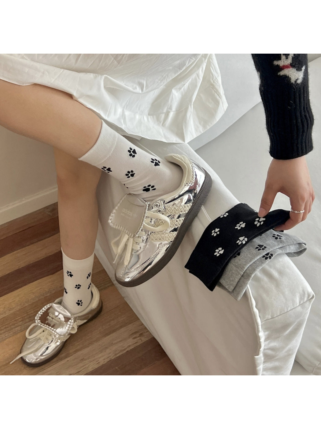 Rufia - Cute Paw Print Crew Socks product image 2