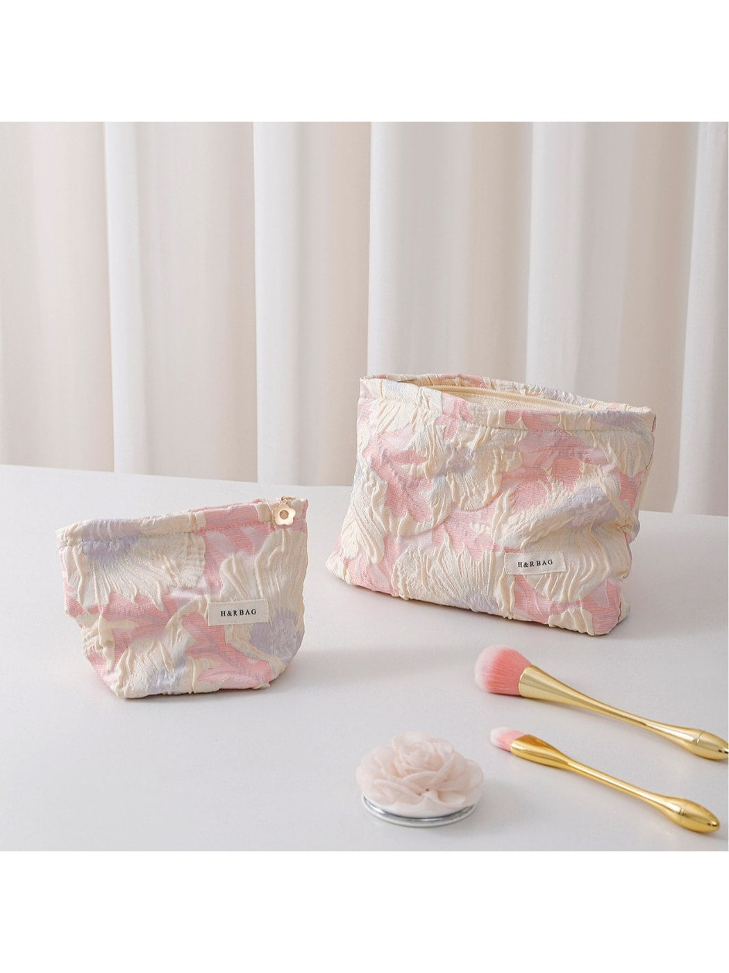 Cosbai - Sweet Floral Cosmetic Organizer Bag