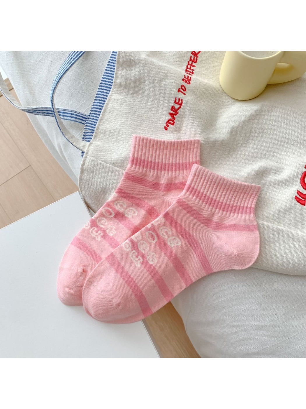 Rufia - Playful Graphic No Show Socks product image 8