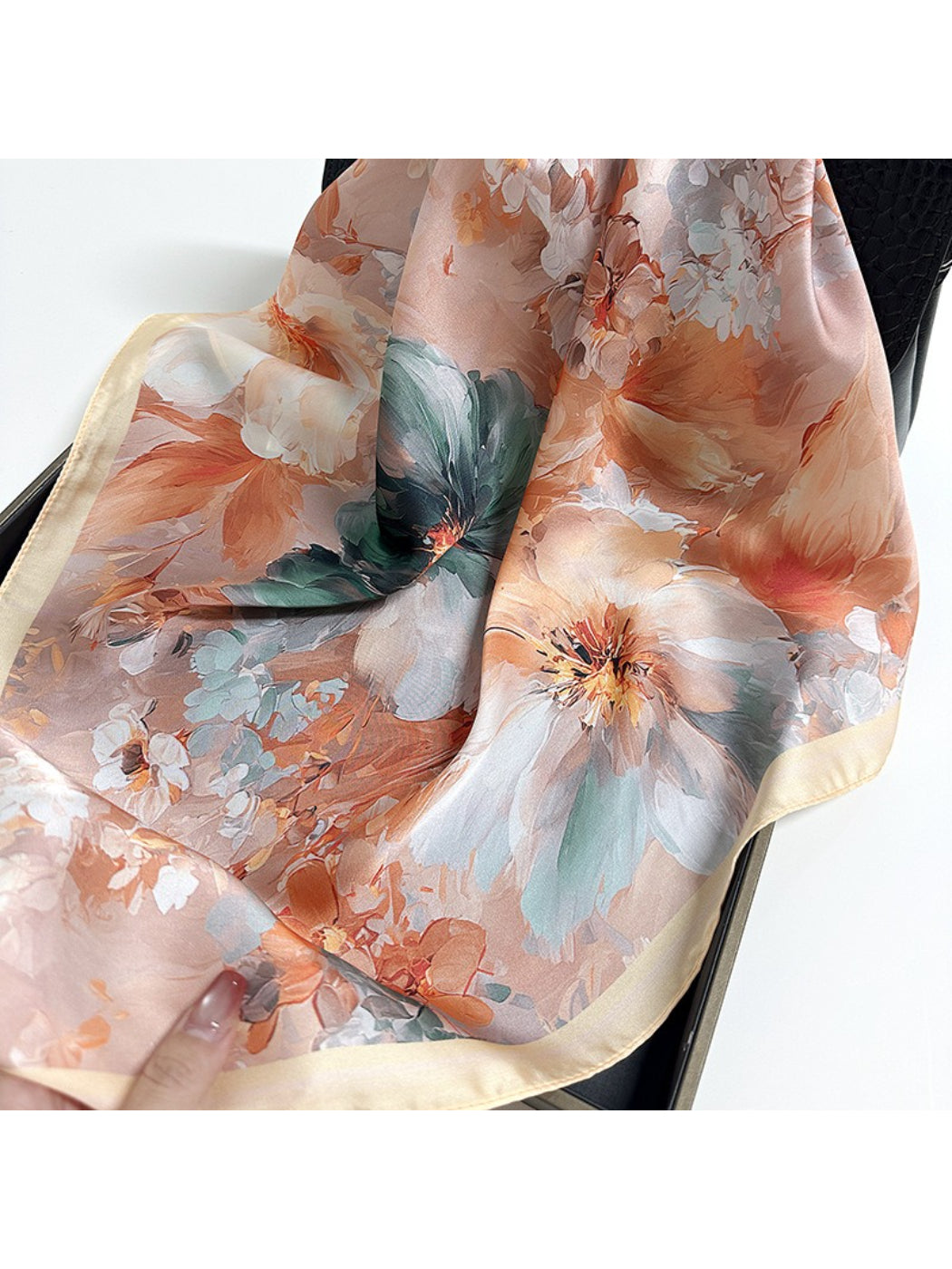 Scarvii - Soft Bloom Print Scarf