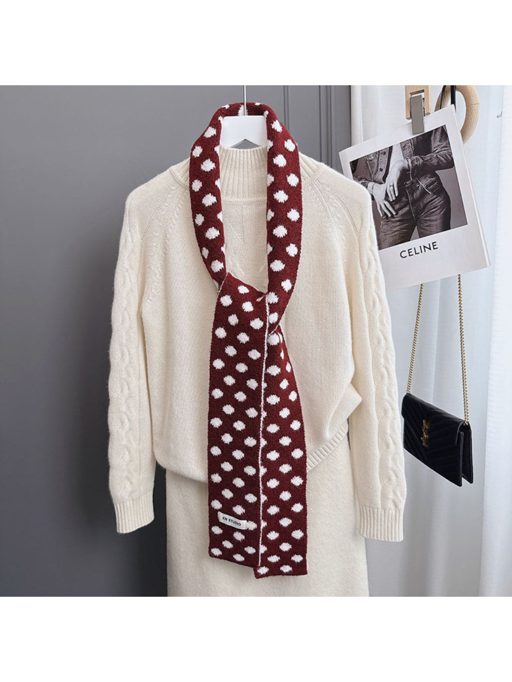 Scarvii - Reversible Soft Dot Scarf