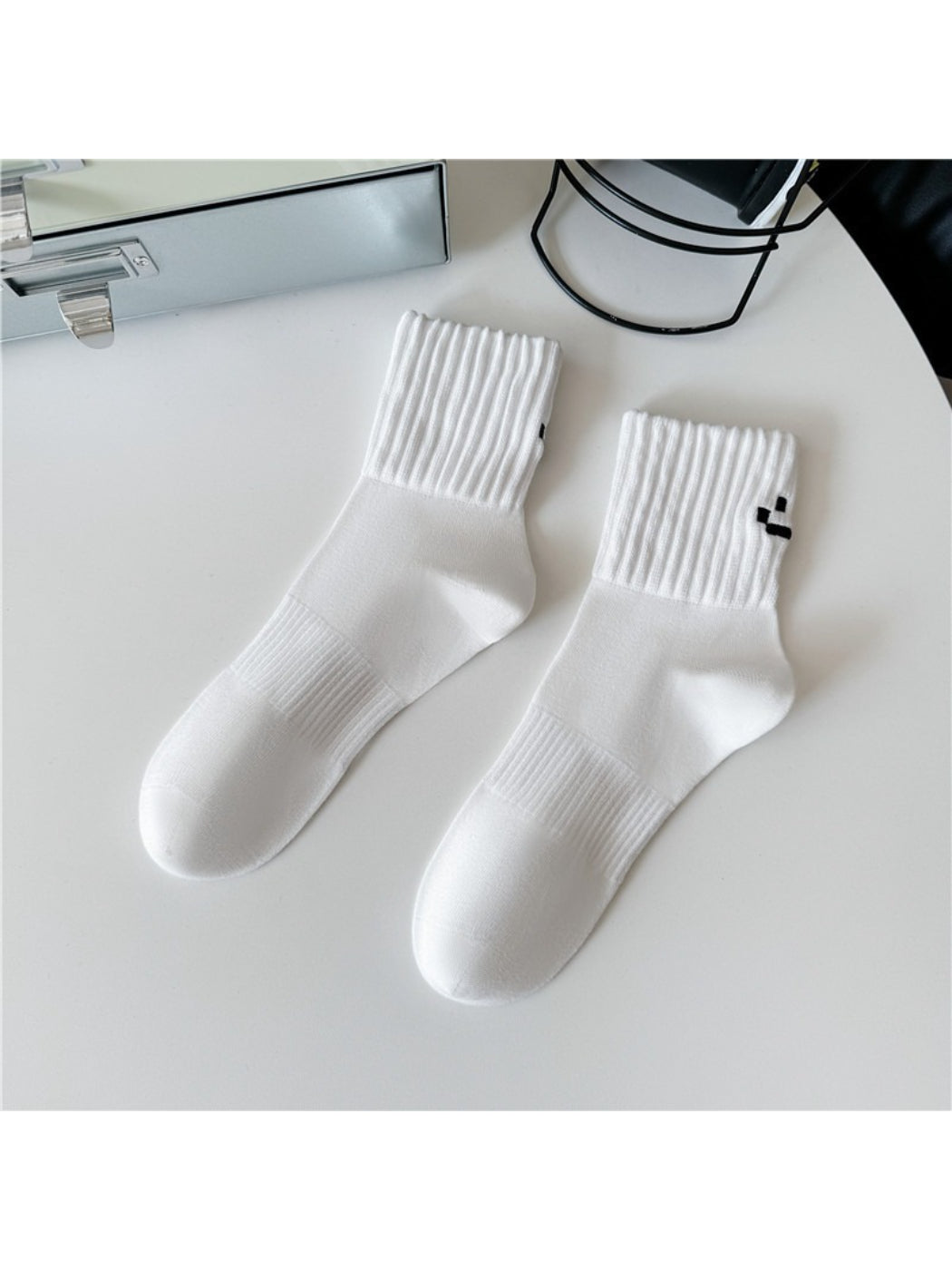 Rufia - Simple Smile Pattern Socks product image 3