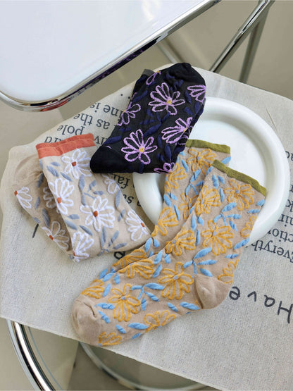 Rufia - Embroidered Floral Motif Crew Socks