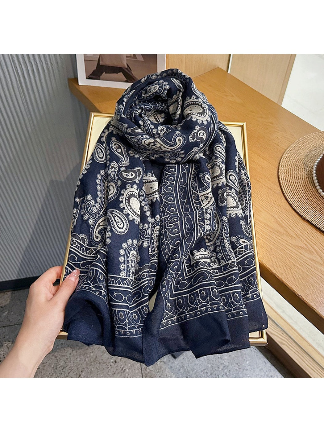 Scarvii - Classic Paisley Print Lightweight Wrap Scarf