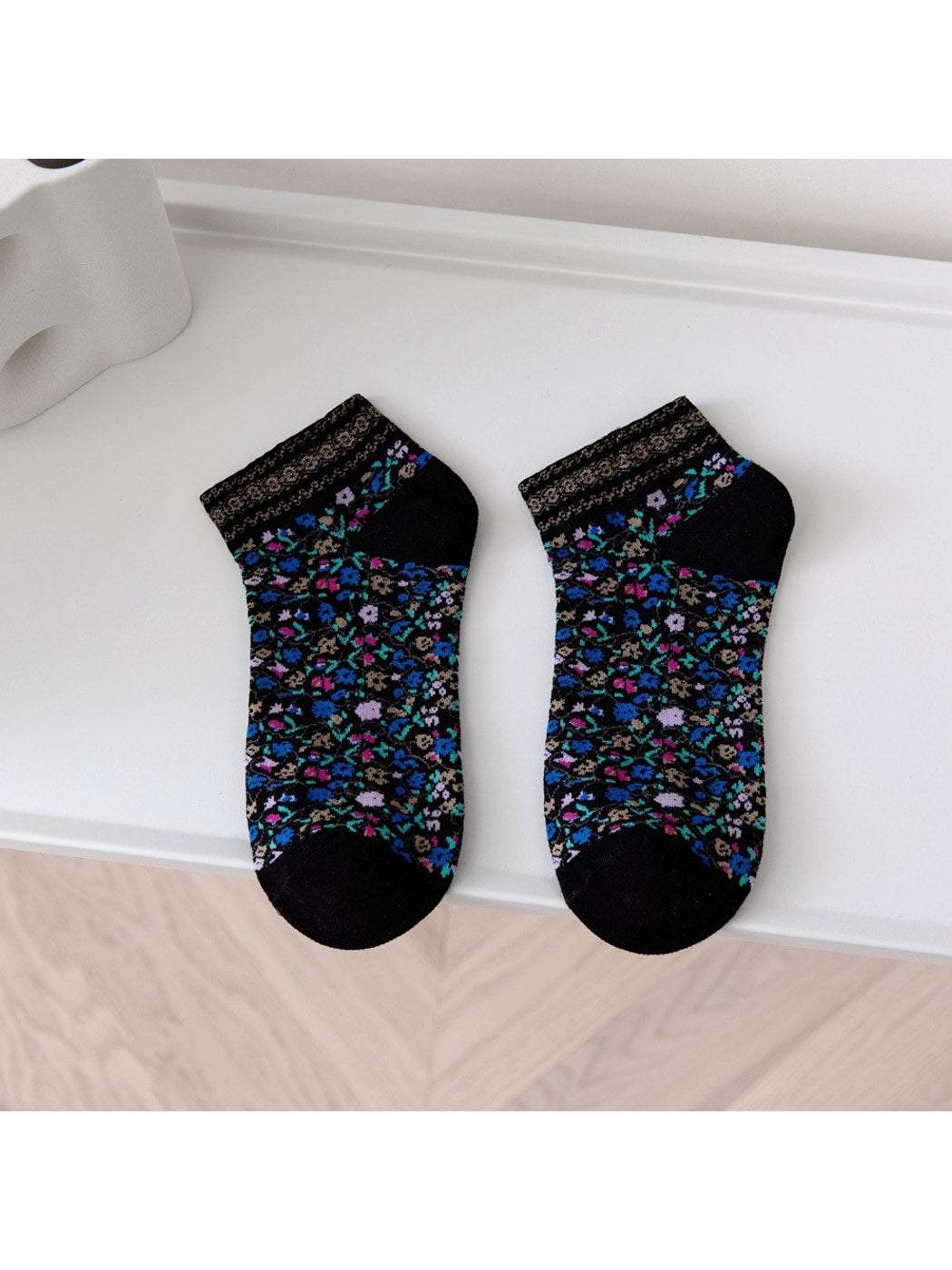 Rufia - Floral Pattern Women's Ankle Socks