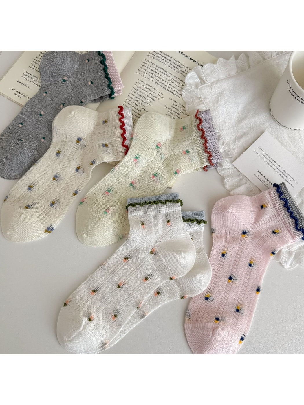 Rufia - Floral Contrast Trim Ankle Socks