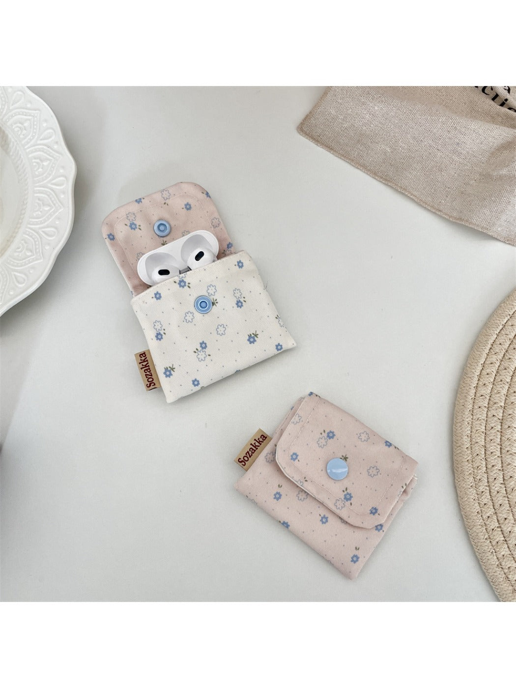 Cosbai Floral Print Coin Pouch with zipper visible on top edge