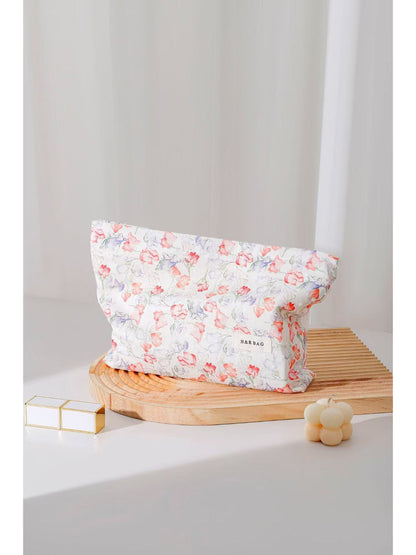 Cosbai - Romantic Floral Cosmetic Bag