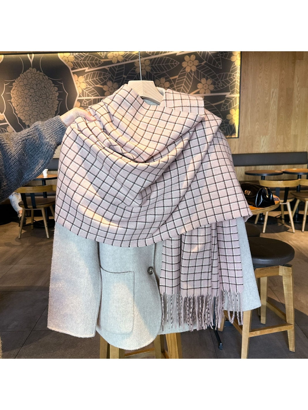 Scarvii - Retro Windowpane Fringe Plaid Scarf