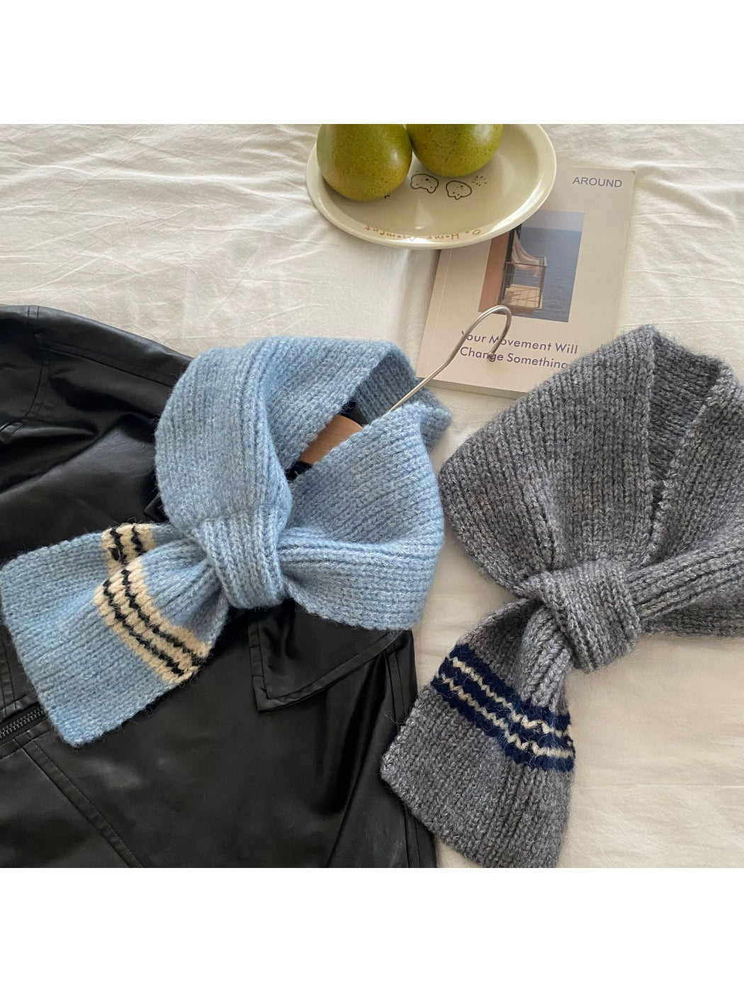 Scarvii - Contrast Stripe Ribbed Knit Scarf